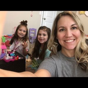 Meet your Posher, Holland